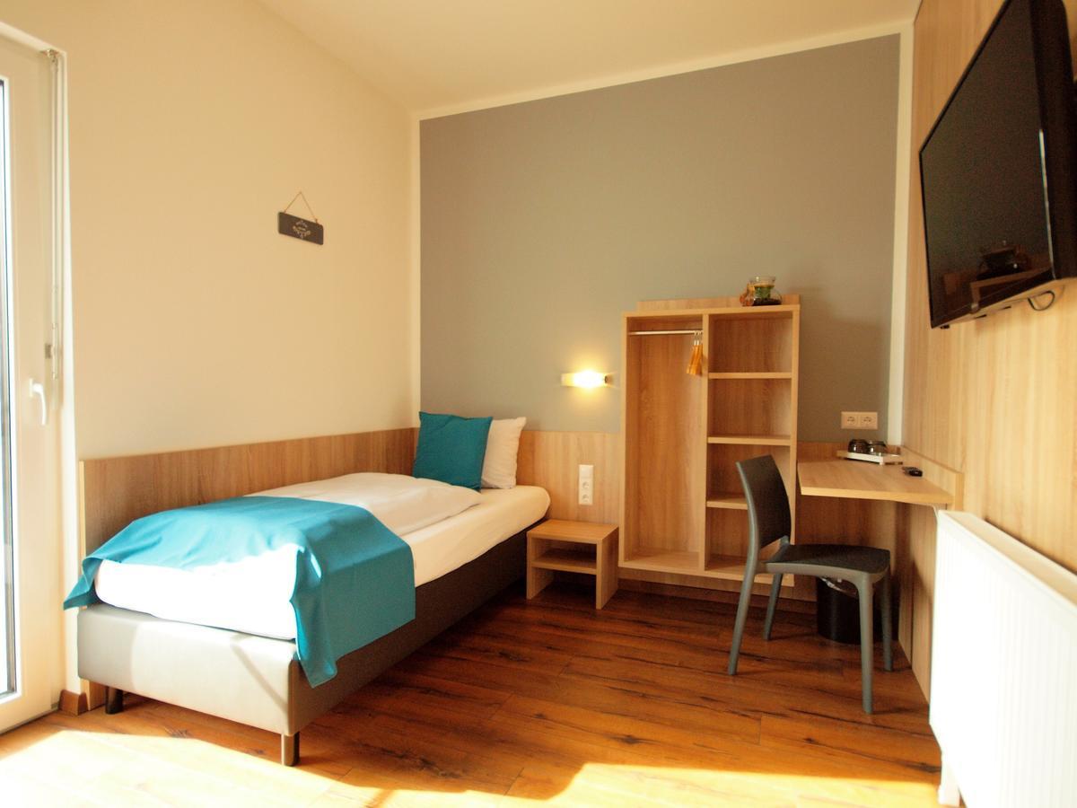 Hotel Traumfabrik Büttelborn Eksteriør billede